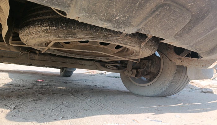 2017 Renault Duster 85 PS RXS MT DIESEL, Diesel, Manual, 1,68,467 km, tyre