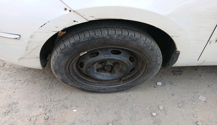 2011 Tata Indica Vista AQUA QUADRAJET, Diesel, Manual, 1,25,712 km, tyre