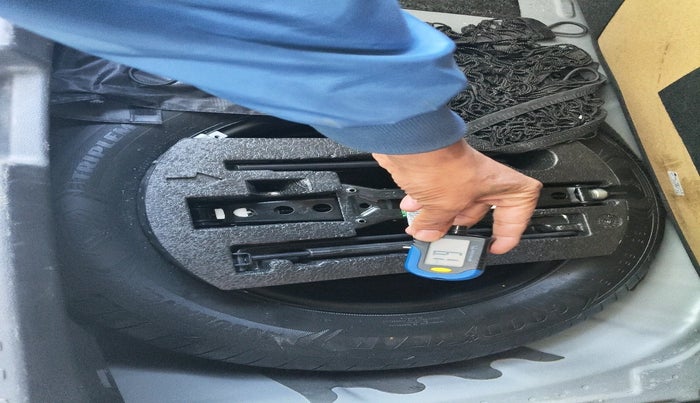 2022 Volkswagen TAIGUN TOPLINE 1.0 TSI AT, Petrol, Automatic, 63,950 km, tyre