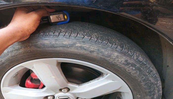 2012 Honda Jazz 1.2 L I-VTEC SELECT, Petrol, Manual, 1,38,372 km, tyre