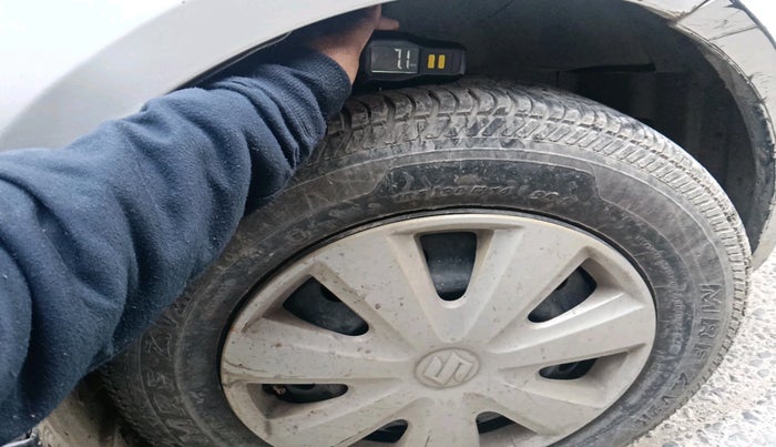 2011 Maruti Swift Dzire VXI, Petrol, Manual, 76,606 km, tyre