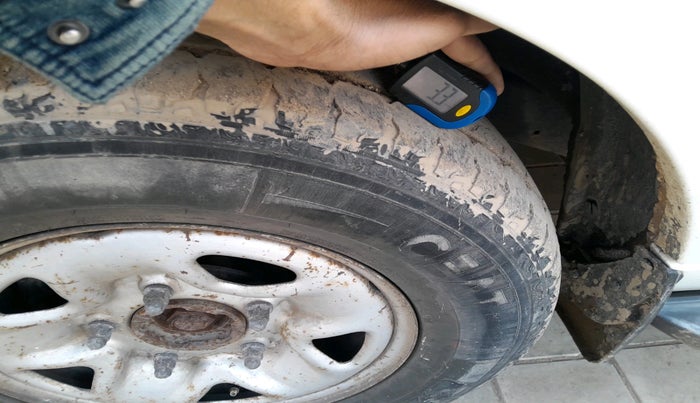 2017 Tata Safari Storme 2.2 EX 4X2, Diesel, Manual, 1,33,482 km, tyre