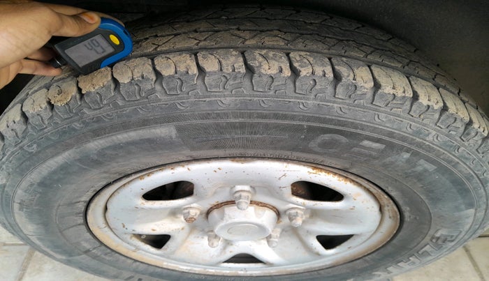 2017 Tata Safari Storme 2.2 EX 4X2, Diesel, Manual, 1,33,482 km, tyre