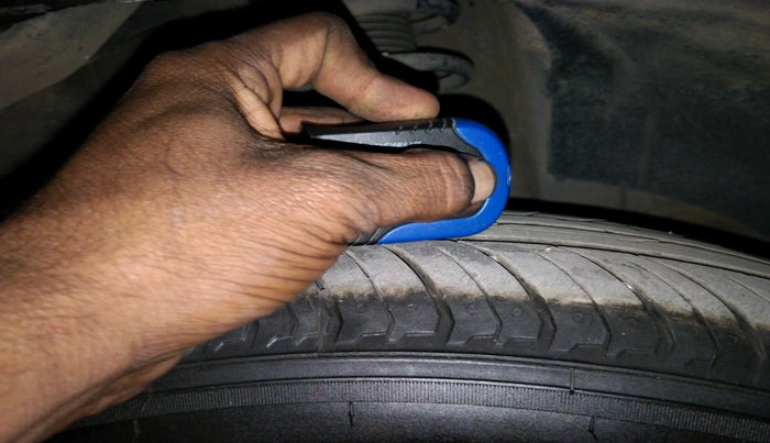 2023 Maruti FRONX DELTA 1.2 AGS, Petrol, Automatic, 1,48,528 km, tyre