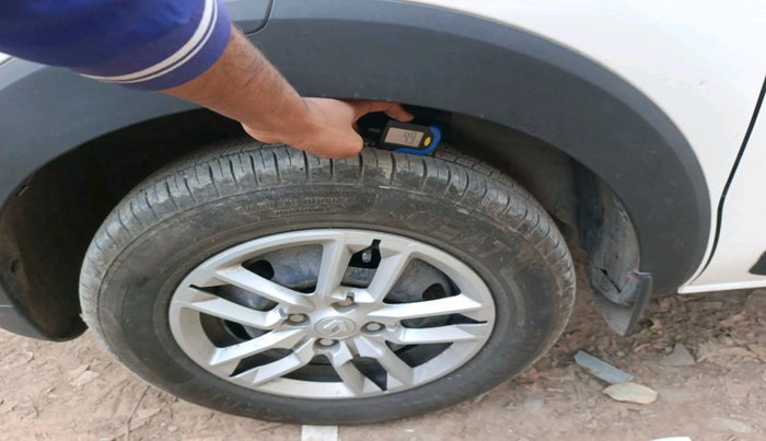 2024 Renault TRIBER RXT, Petrol, Manual, 9,204 km, tyre