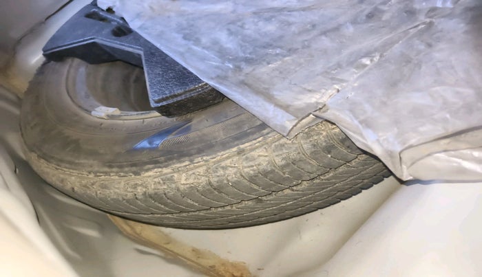 2016 Maruti Celerio VXI AMT, Petrol, Automatic, 46,683 km, tyre