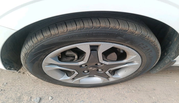 2024 Hyundai NEW I20 Sportz (O) 1.2 IVT, Petrol, Automatic, 18,000 km, tyre