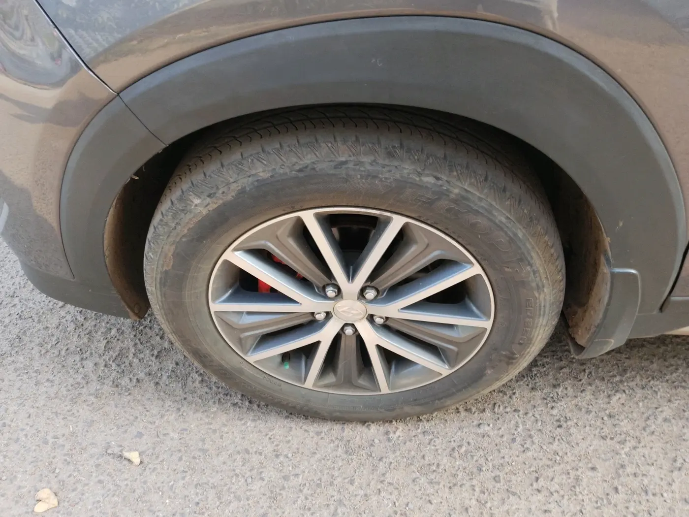 2019 Hyundai Tucson GLS 4WD AT DIESEL, Diesel, Automatic, 1,07,348 km, tyre
