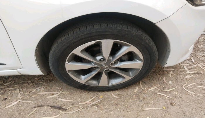 2015 Hyundai Elite i20 SPORTZ 1.2 (O), Petrol, Manual, 1,26,137 km, tyre