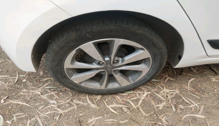 2015 Hyundai Elite i20 SPORTZ 1.2 (O), Petrol, Manual, 1,26,137 km, tyre