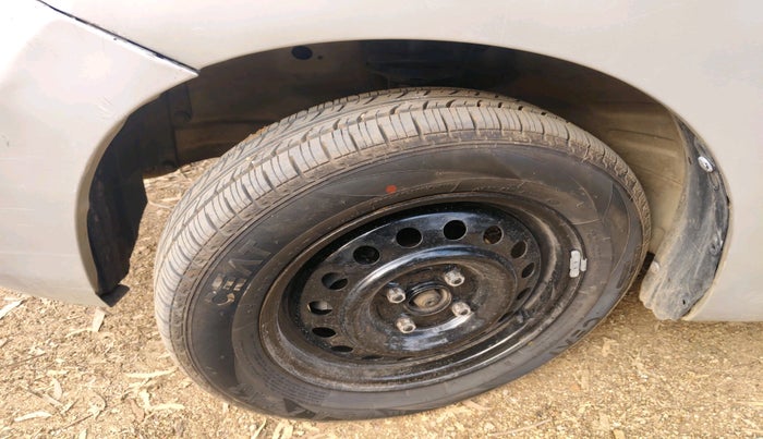 2015 Maruti Wagon R 1.0 VXI, Petrol, Manual, 62,937 km, tyre