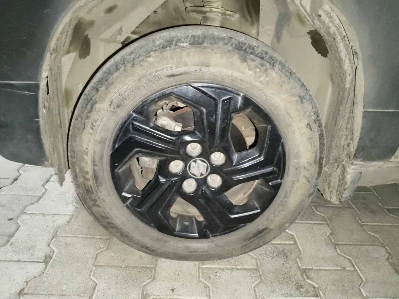 2022 Maruti BREZZA ZXI SMART HYBRID , Petrol, Manual, 35,107 km, tyre