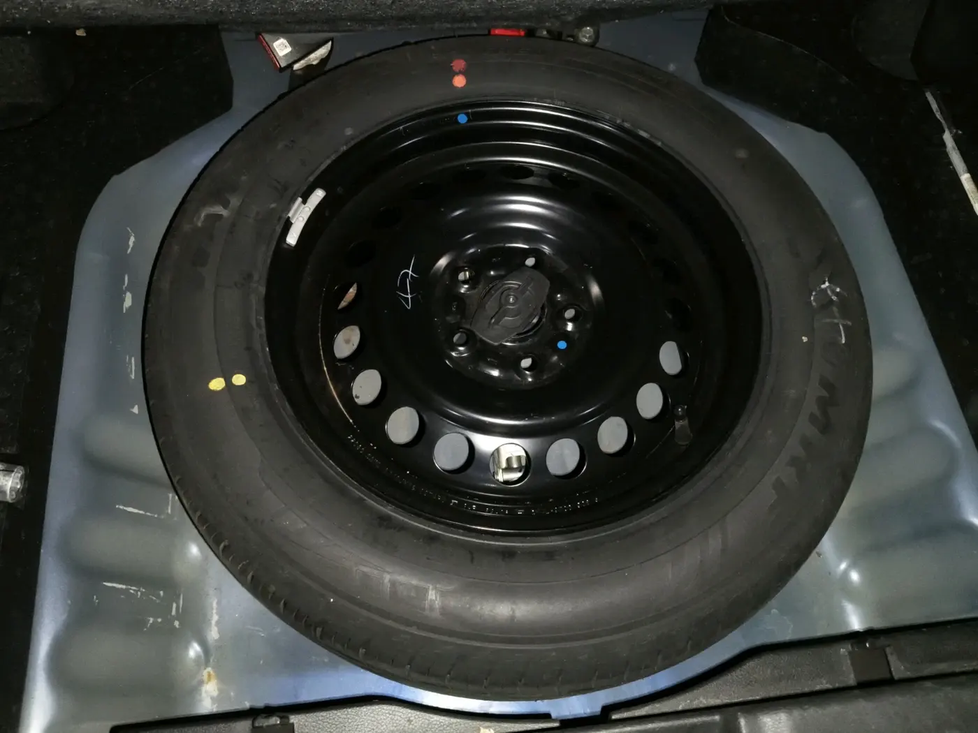 2022 Maruti BREZZA ZXI SMART HYBRID , Petrol, Manual, 35,107 km, tyre