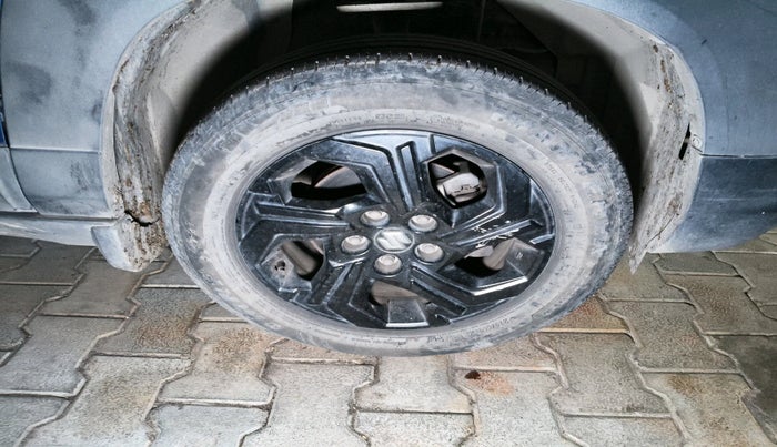 2022 Maruti BREZZA ZXI SMART HYBRID , Petrol, Manual, 35,107 km, tyre