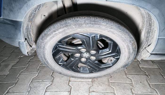 2022 Maruti BREZZA ZXI SMART HYBRID , Petrol, Manual, 35,107 km, tyre