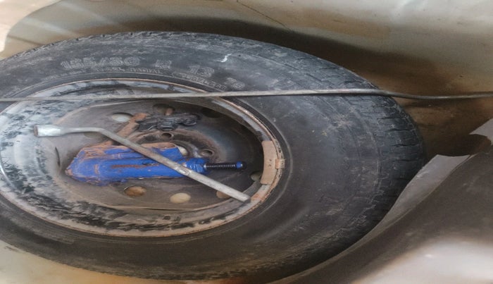 2013 Hyundai i10 MAGNA 1.1, Petrol, Manual, 57,483 km, tyre