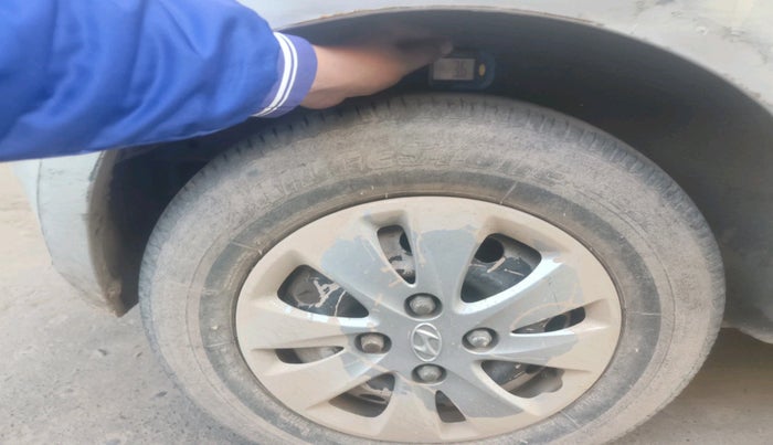 2013 Hyundai i10 MAGNA 1.1, Petrol, Manual, 57,483 km, tyre