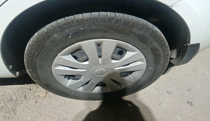 2014 Maruti Swift Dzire VXI, Petrol, Manual, 30,856 km, tyre