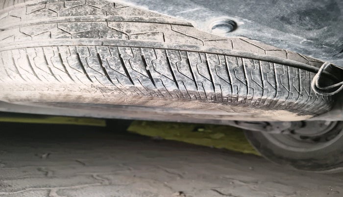 2023 Tata PUNCH PURE MT CNG, Petrol, Manual, 35,793 km, tyre