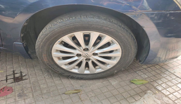 2017 Maruti Ciaz ZXI AT, Petrol, Automatic, 1,65,711 km, tyre