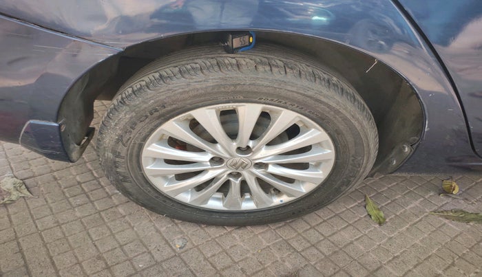 2017 Maruti Ciaz ZXI AT, Petrol, Automatic, 1,65,711 km, tyre