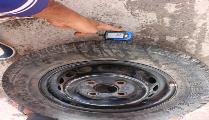 2014 Maruti Alto 800 LXI, Petrol, Manual, 41,659 km, tyre