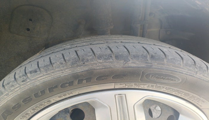 2019 Tata NEXON XM PETROL, Petrol, Manual, 30,900 km, tyre