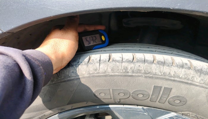 2021 Tata NEXON XZ PLUS (O) PETROL DARK EDITION, CNG, Manual, 1,65,470 km, tyre