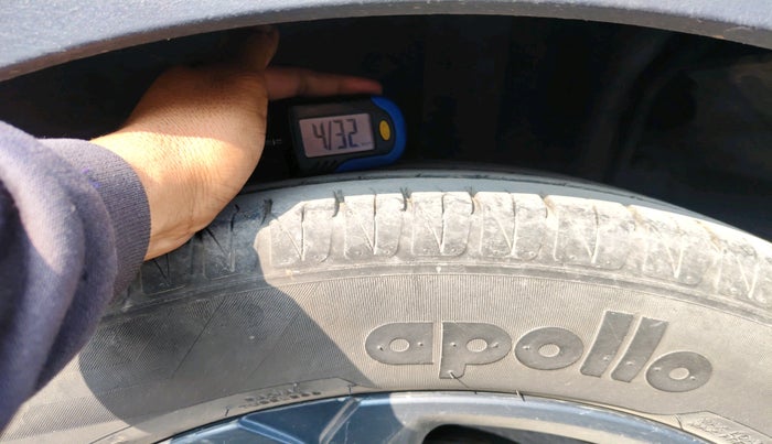 2021 Tata NEXON XZ PLUS (O) PETROL DARK EDITION, CNG, Manual, 1,65,470 km, tyre