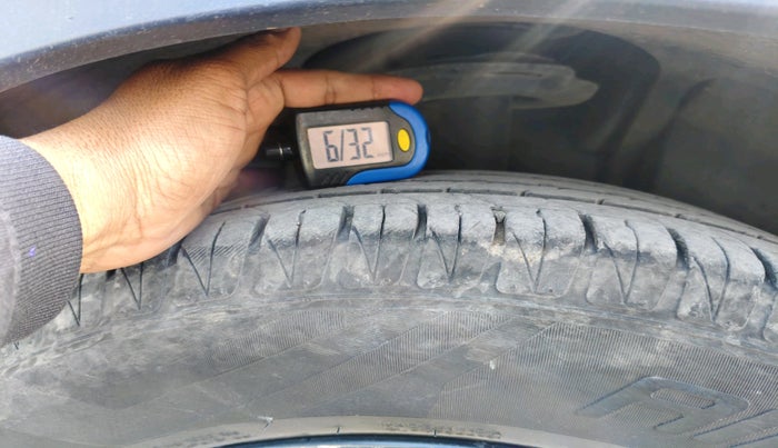 2021 Tata NEXON XZ PLUS (O) PETROL DARK EDITION, CNG, Manual, 1,65,470 km, tyre