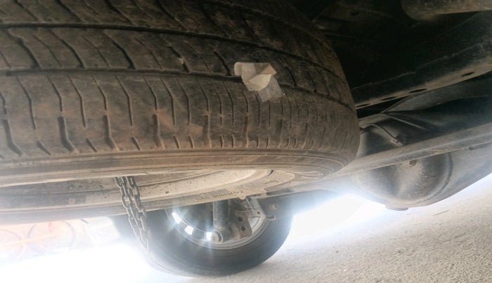 2017 Toyota Innova Crysta 2.4 GX 7 STR, Diesel, Manual, 2,04,574 km, tyre