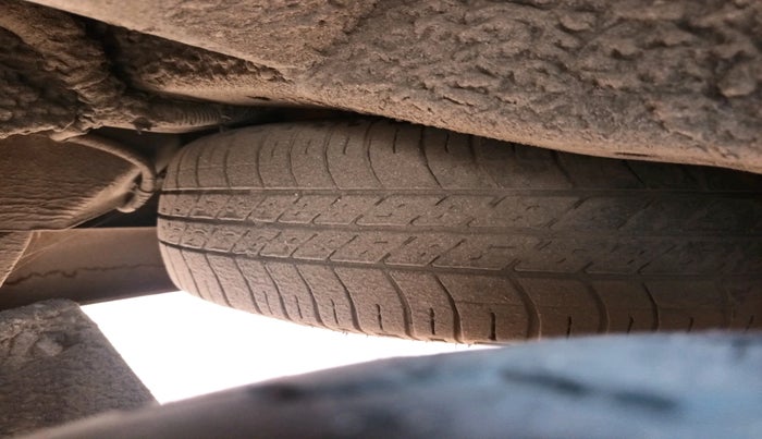 2019 Maruti Eeco 5 STR WITH A/C+HTR, CNG, Manual, 97,483 km, tyre