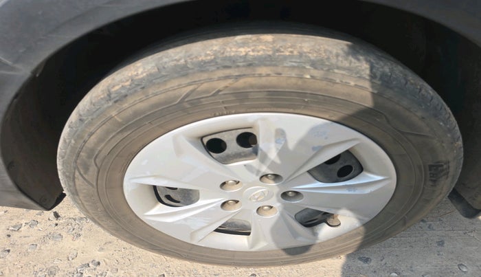 2018 Hyundai Creta E PLUS 1.4 DIESEL, Diesel, Manual, 1,39,808 km, tyre