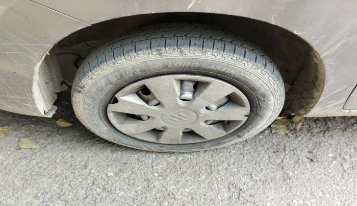 2015 Maruti Wagon R 1.0 LXI CNG, CNG, Manual, 90,929 km, tyre