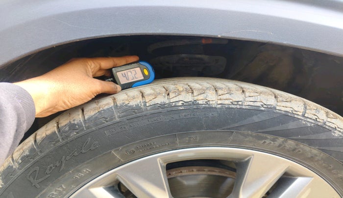 2022 KIA SELTOS HTX PETROL 1.5, Petrol, Manual, 39,879 km, tyre