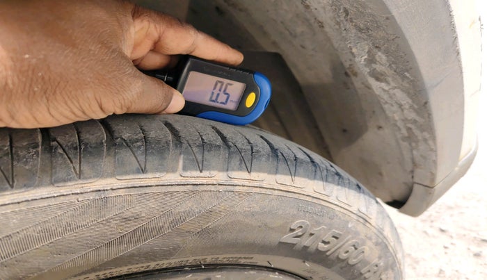 2019 Maruti Vitara Brezza ZDI, Diesel, Manual, 64,833 km, tyre