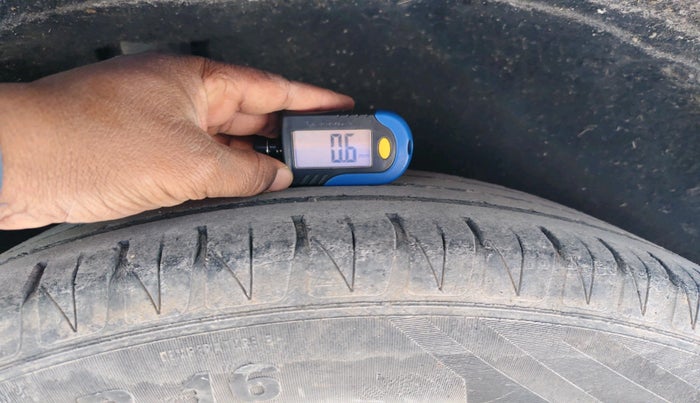 2019 Maruti Vitara Brezza ZDI, Diesel, Manual, 64,833 km, tyre