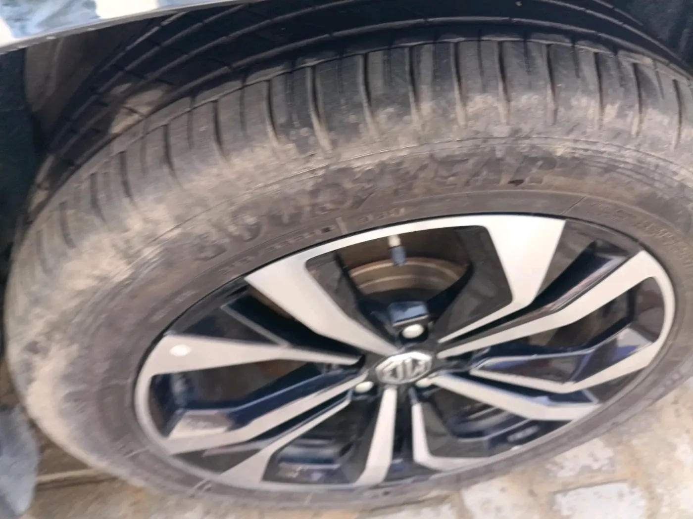 2023 MG HECTOR SHARP PRO 1.5 TURBO MT PETROL, Petrol, Manual, 7,320 km, tyre