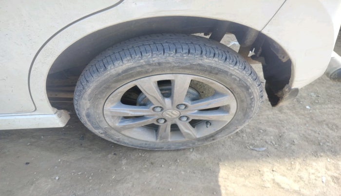 2017 Maruti Wagon R 1.0 VXI+, Petrol, Manual, 92,564 km, tyre