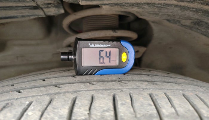 2018 Landrover Range Rover Evoque 2.0 L TD4 SE, Diesel, Automatic, 58,598 km, tyre