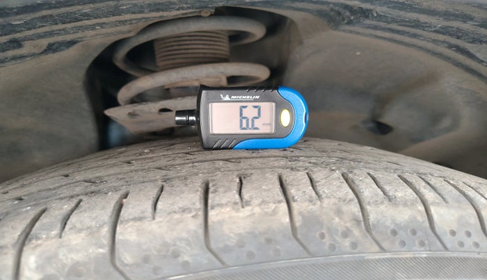 2018 Landrover Range Rover Evoque 2.0 L TD4 SE, Diesel, Automatic, 58,598 km, tyre