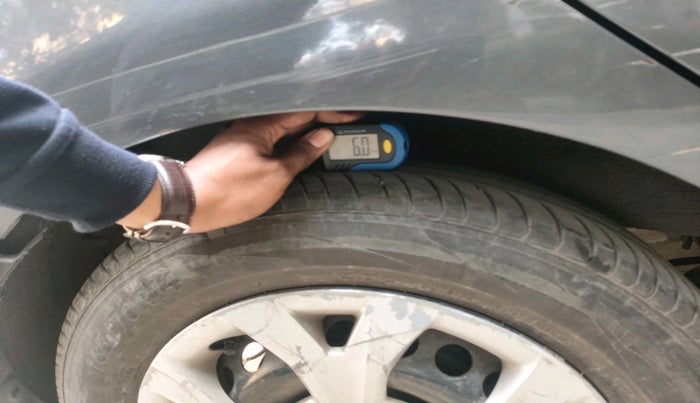 2016 Hyundai Grand i10 MAGNA 1.2 KAPPA VTVT, Petrol, Manual, 1,27,891 km, tyre