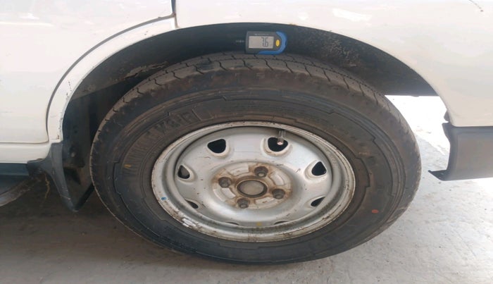 2017 Maruti Eeco 5 STR WITH A/C+HTR, Petrol, Manual, 1,02,813 km, tyre