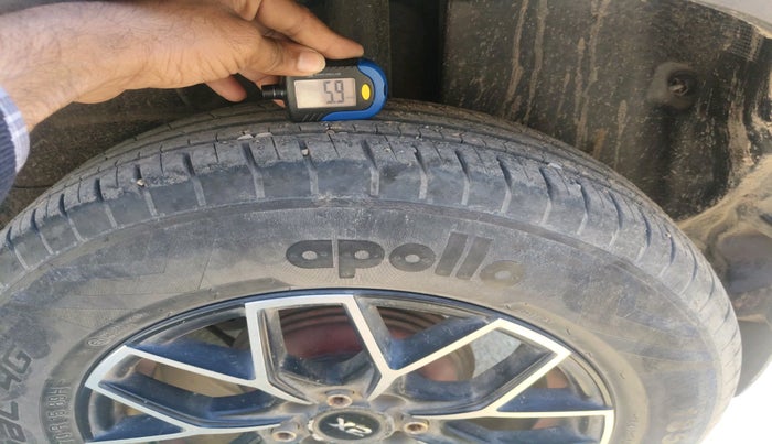 2021 Tata PUNCH ADVENTURE MT, Petrol, Manual, 31,620 km, tyre