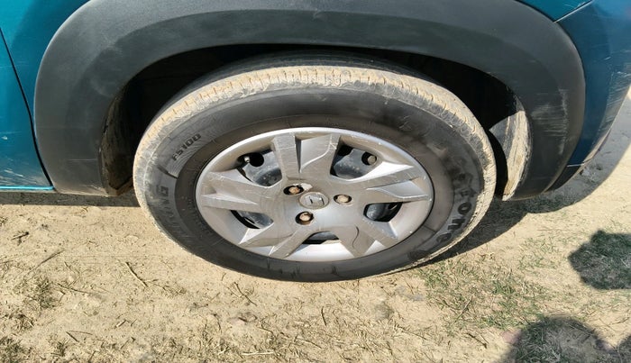 2020 Renault Kwid RXT 1.0 (O), Petrol, Manual, 74,424 km, tyre