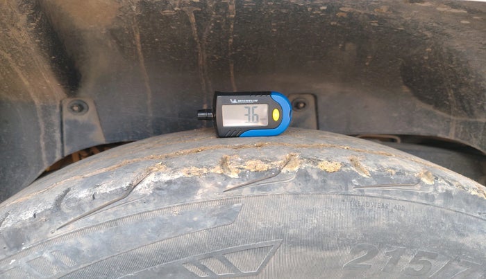 2017 Mahindra TUV300 T6 PLUS, Diesel, Manual, 57,580 km, tyre