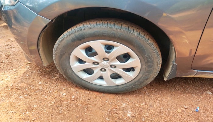 2016 Hyundai Elite i20 MAGNA 1.2, Petrol, Manual, 89,859 km, tyre