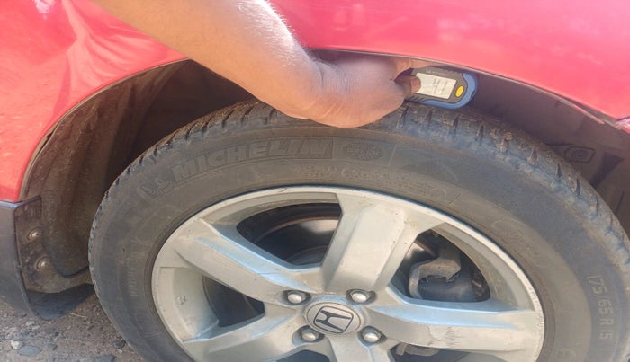 2012 Honda Jazz 1.2L I-VTEC X, Petrol, Manual, 1,09,572 km, tyre