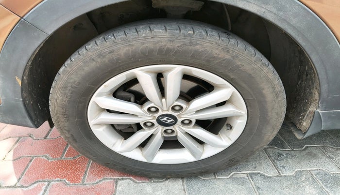 2017 Hyundai Creta  SX 1.6 Petrol , Petrol, Manual, 63,645 km, tyre