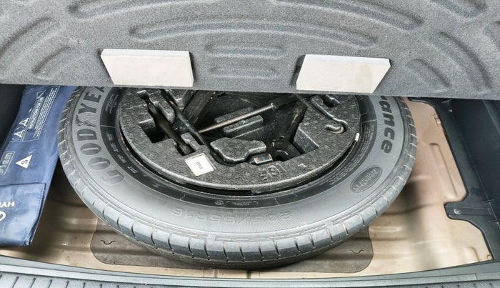 2017 Hyundai Creta  SX 1.6 Petrol , Petrol, Manual, 63,645 km, tyre